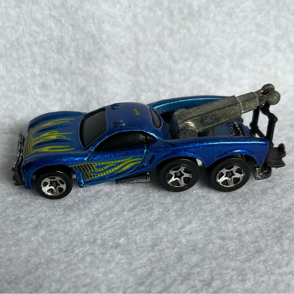 1997 Hot Wheels Tow Jam Blue Malaysia Vintage Diecast Car 1/64